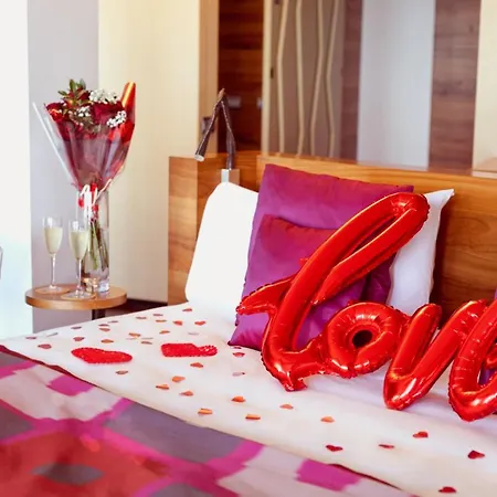 Bohemia & - Adults Only Hotell