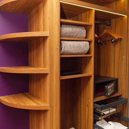 Bohemia & - Adults Only Hotell